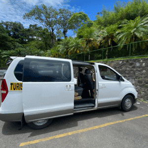 Transporte a Catarata La Leona